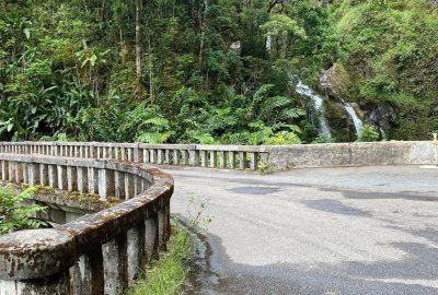 Famous Epic Road to Hana Adventure