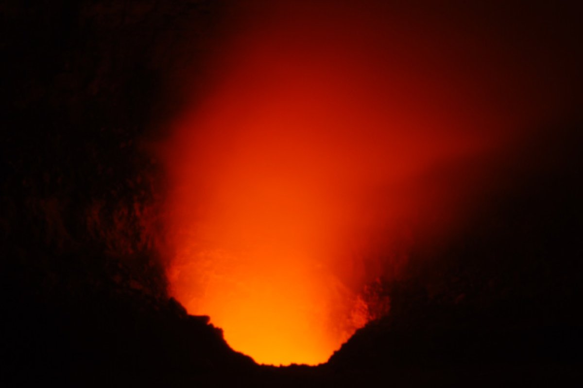 lava tour location