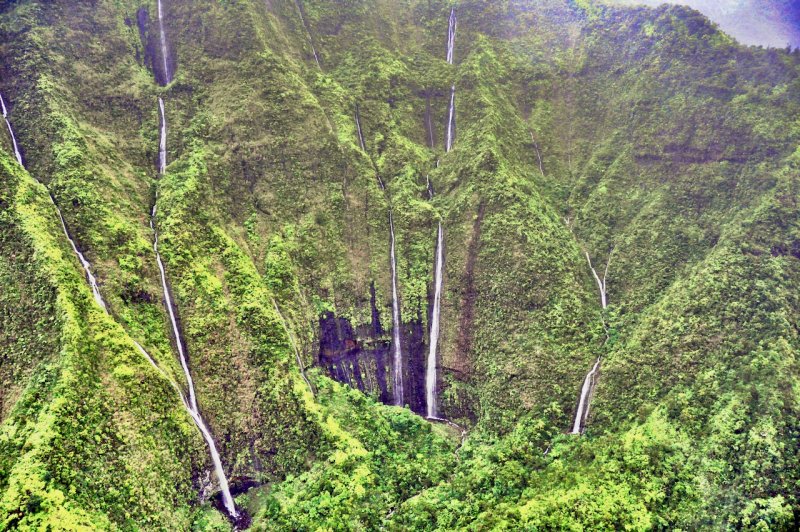 Waialeale Waterfalls in Central Kauai