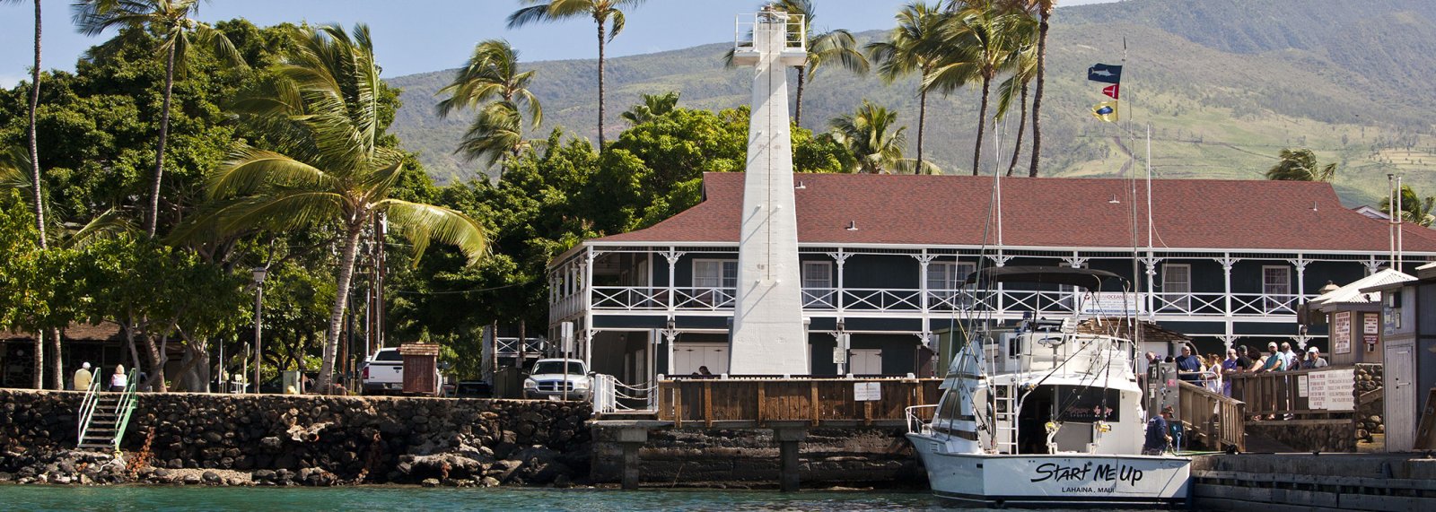 Lahaina Harbor & Lighthouse Information | Maui Hawaii