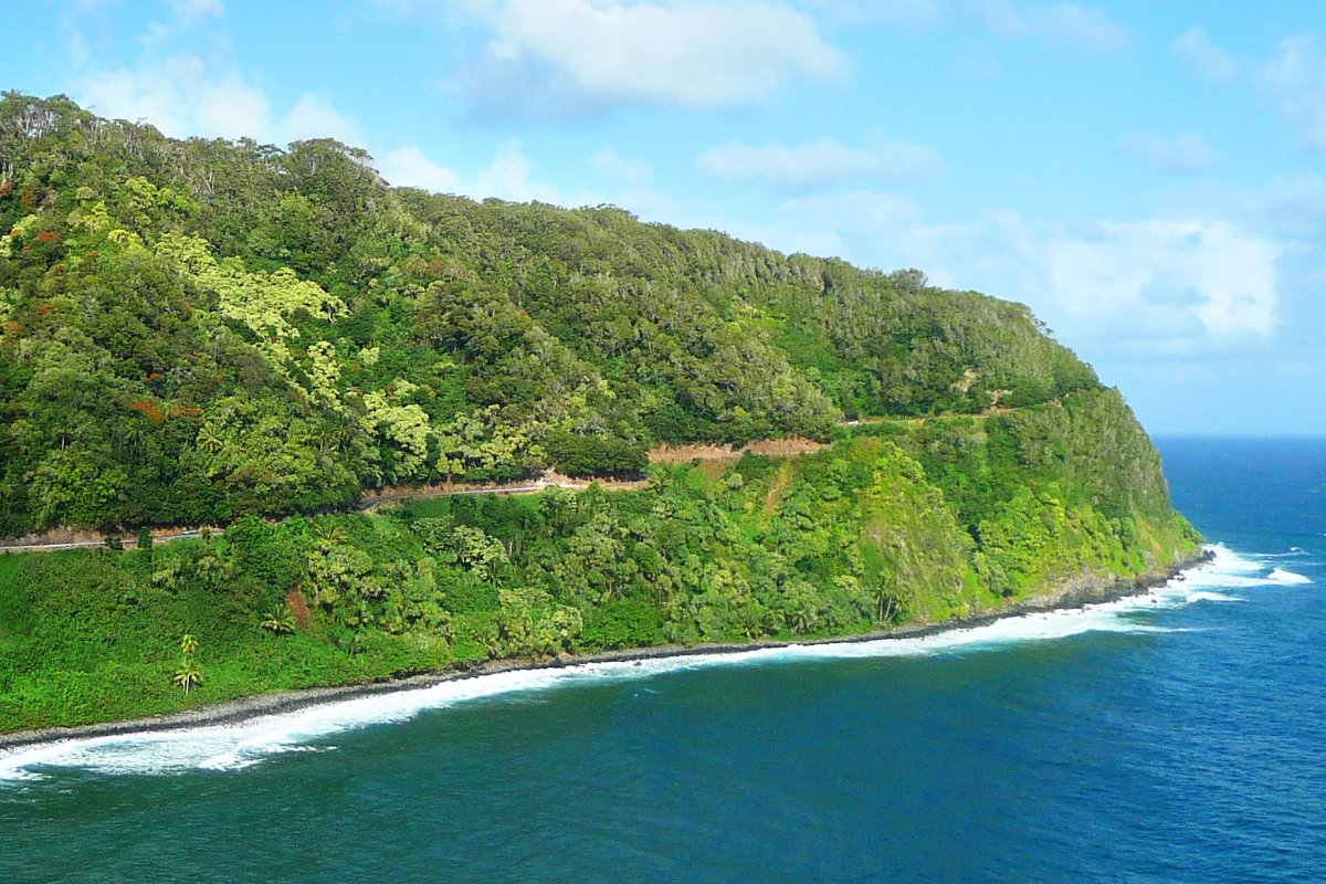 valley isle excursions road to hana