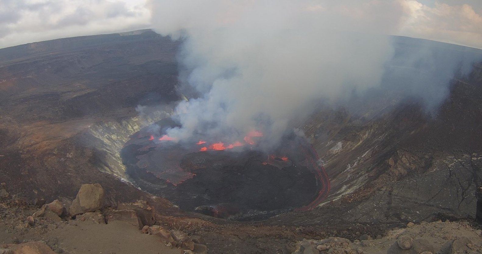 September 29th 2021 Eruption at Halemaumau Crater (Credit: USGS)